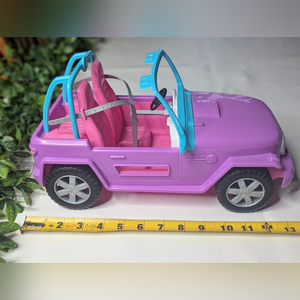 Barbie 2019 Malibu Pink Purple Blue Jeep - Picture 3 of 9